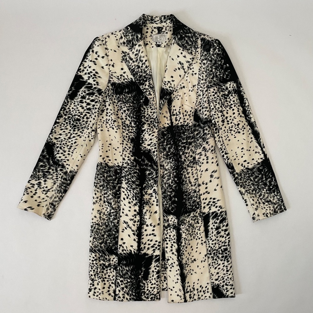Alberto Makali Black and Cream Patterned Trench Coat